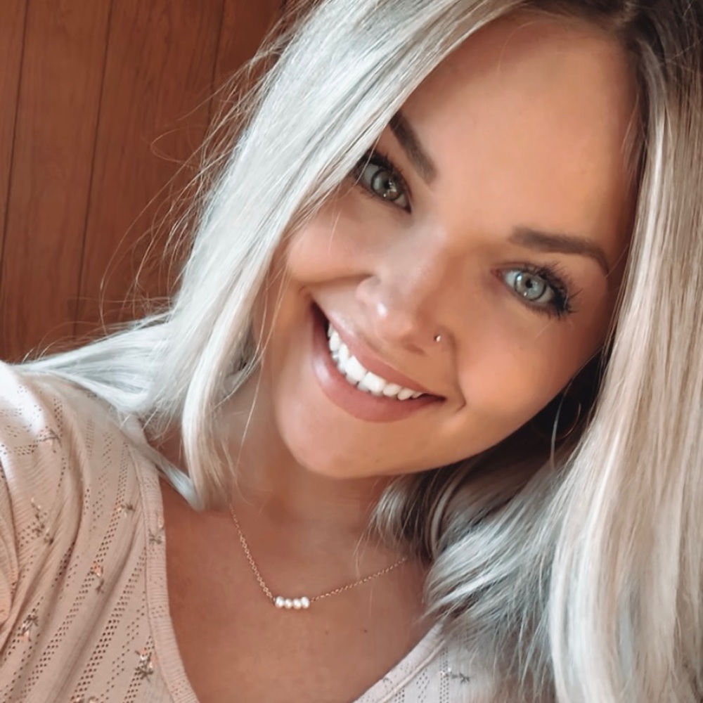 Meet your Posher, Madi